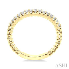 1/4 Ctw Round Cut Diamond Matching Wedding Band in 14K Yellow Gold
