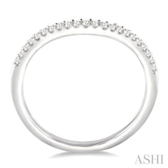 1/6 Ctw Round Cut Diamond Wedding Band in 14K White Gold