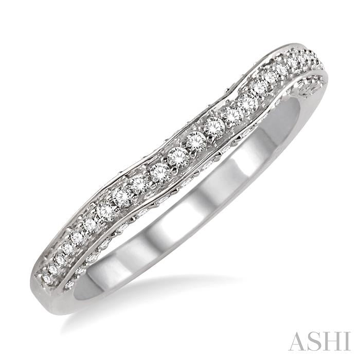 1/2 Ctw Round Cut Diamond Wedding Band in 14K White Gold