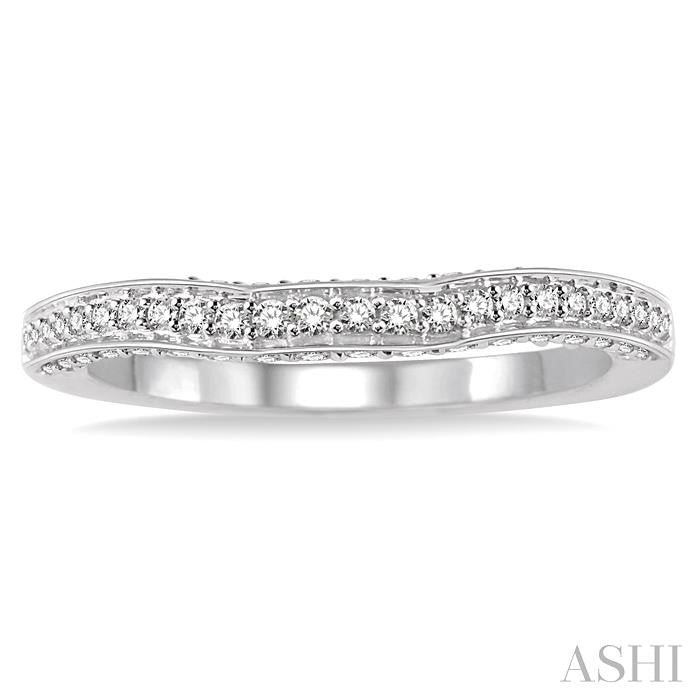 1/2 Ctw Round Cut Diamond Wedding Band in 14K White Gold