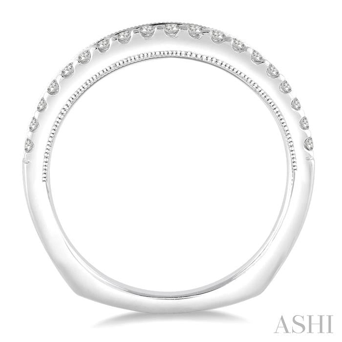 1/4 Ctw Round Cut Diamond Wedding Band in 14K White Gold