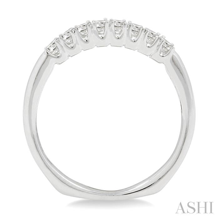 3/8 Ctw Princess Cut Diamond Wedding Band in Platinum