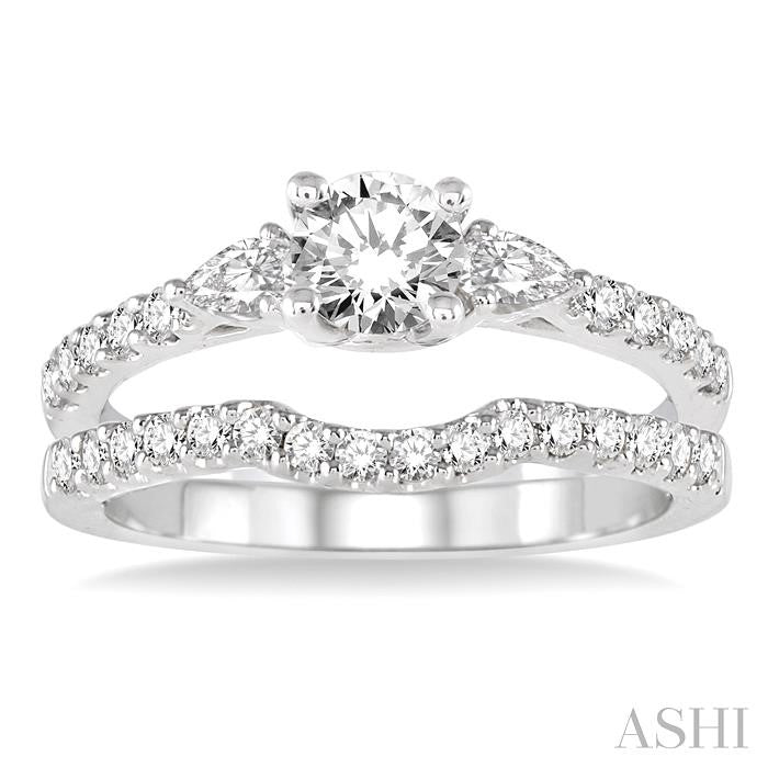 1 1/4 Ctw Diamond Wedding Set with 7/8 Ctw Round Cut Engagement Ring and 1/3 Ctw Wedding Band in 14K White Gold
