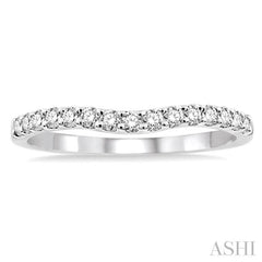 1/4 Ctw Round Cut Diamond Wedding Band in Platinum