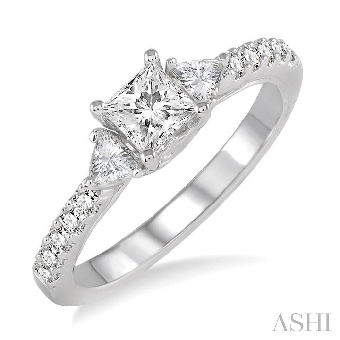 7/8 Ctw Diamond Engagement Ring with 1/2 Ct Princess Cut Center Stone in 14K White Gold