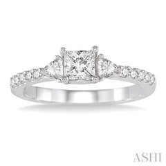 7/8 Ctw Diamond Engagement Ring with 1/2 Ct Princess Cut Center Stone in 14K White Gold