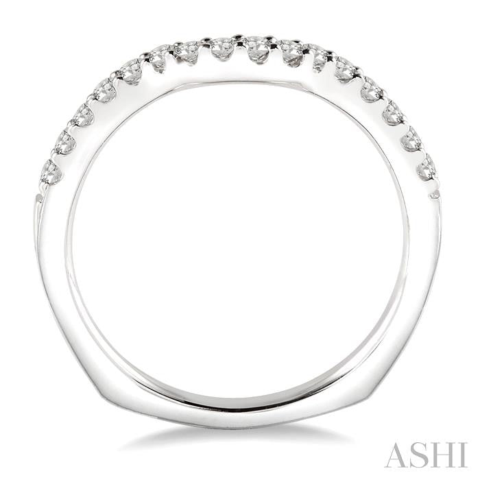 1/3 Ctw Round Cut Diamond Wedding Band in Platinum