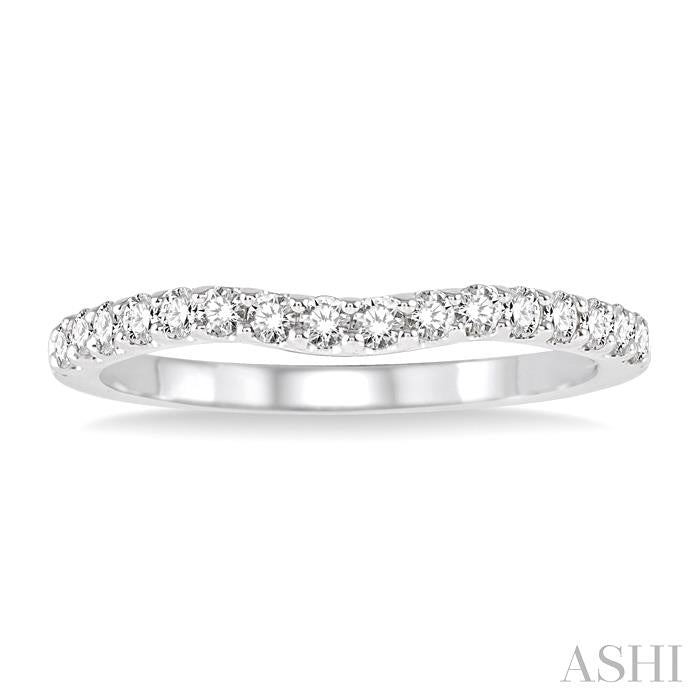 1/4 Ctw Round Cut Diamond Wedding Band in 14K White Gold