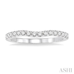 1/4 Ctw Round Cut Diamond Wedding Band in 14K White Gold