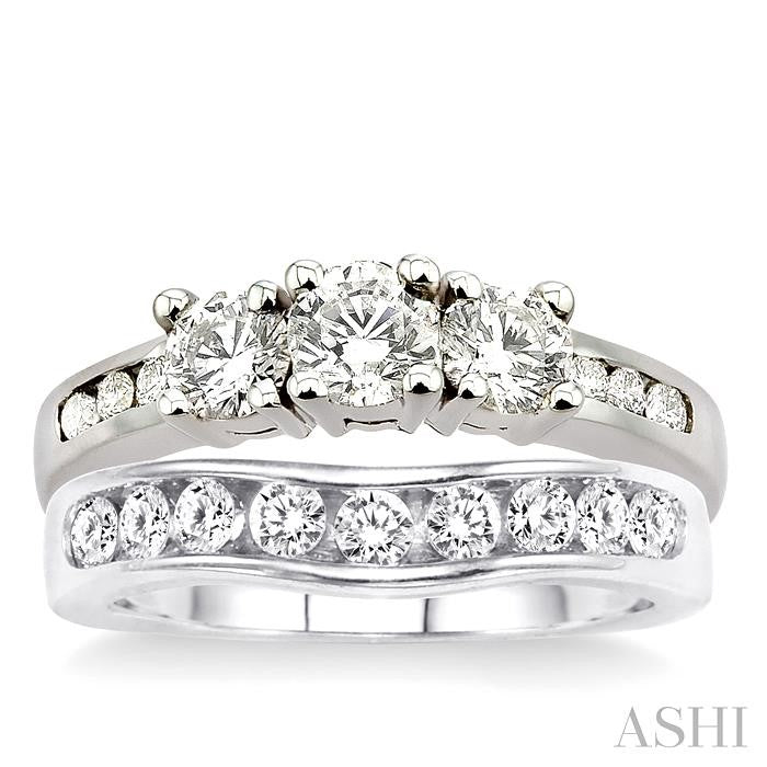 1 1/2 Ctw Diamond Wedding Set with 1 Ctw Round Cut Engagement Ring and 1/2 Ctw Wedding Band in 14K White Gold