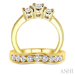 1 1/2 Ctw Diamond Wedding Set with 1 Ctw Round Cut Engagement Ring and 1/2 Ctw Wedding Band in 14K Yellow Gold