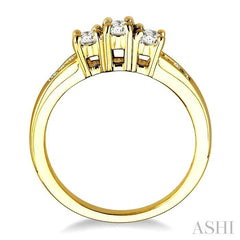 1/2 Ctw Nine Stone Round Cut Diamond Engagement Ring in 14K Yellow Gold