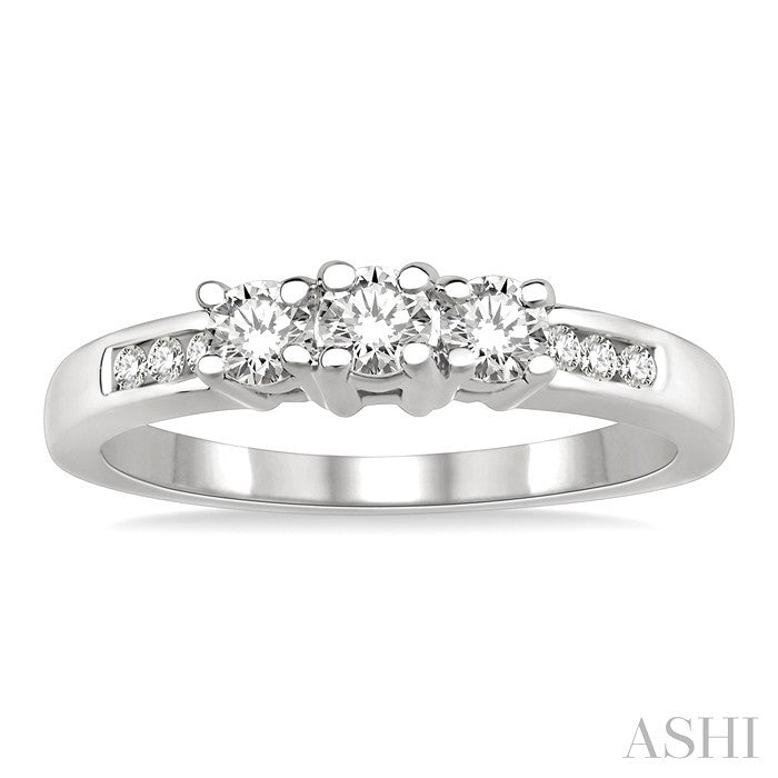 1/2 Ctw Nine Stone Round Cut Diamond Engagement Ring in 14K White Gold