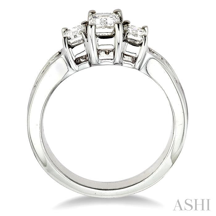 1 1/2 Ctw Nine Stone Emerald & Princess Cut Diamond Engagement Ring in 14K White Gold