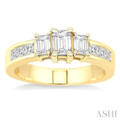 1 Ctw Nine Stone Emerald & Princess Cut Diamond Engagement Ring in 14K Yellow Gold