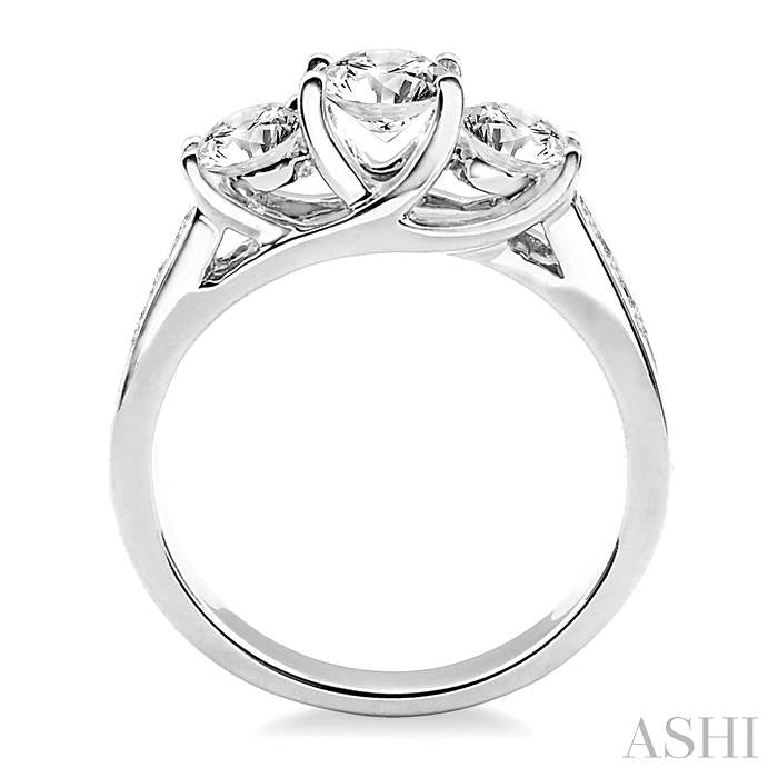 1 1/2 Ctw Diamond Engagement Ring with 1/2 Ct Round Cut Center Stone in 14K White Gold