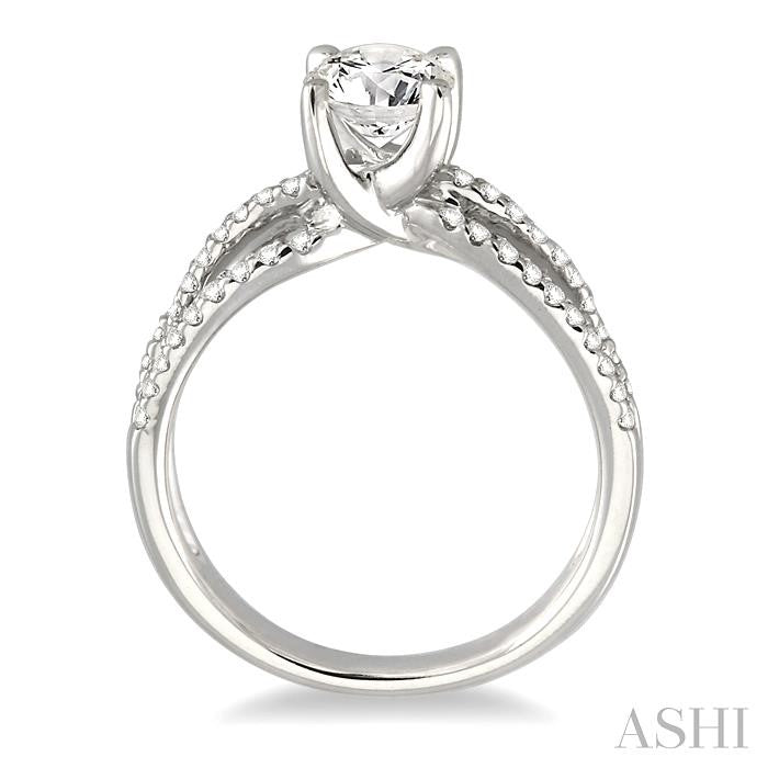 1 1/4 Ctw Diamond Engagement Ring with 7/8 Ct Round Cut Center Stone in 14K White Gold