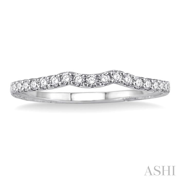 1/4 Ctw Round Cut Diamond Wedding Band in 14K White Gold