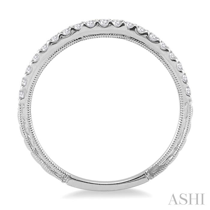 1/4 Ctw Round Cut Diamond Wedding Band in 14K White Gold