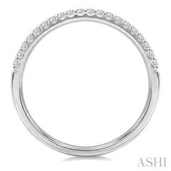 1/5 Ctw Round Cut Diamond Wedding Band in 14K White Gold