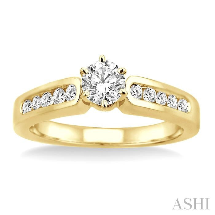 5/8 Ctw Diamond Engagement Ring with 1/3 Ct Round Cut Center Stone in 14K Yellow Gold