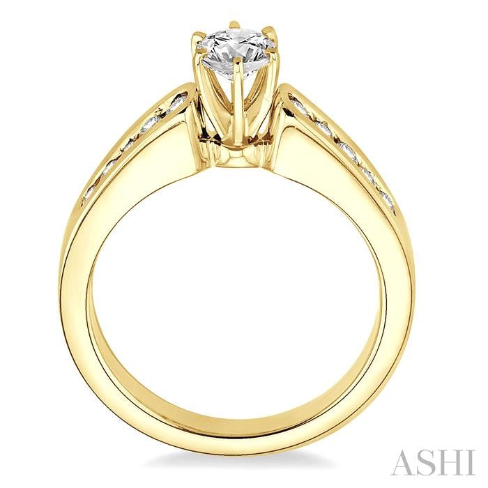 5/8 Ctw Diamond Engagement Ring with 1/3 Ct Round Cut Center Stone in 14K Yellow Gold