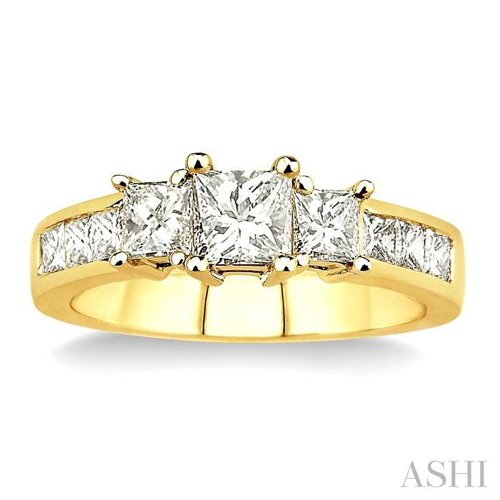 1 1/2 Ctw Nine Stone Princess Cut Diamond Engagement Ring in 14K Yellow Gold