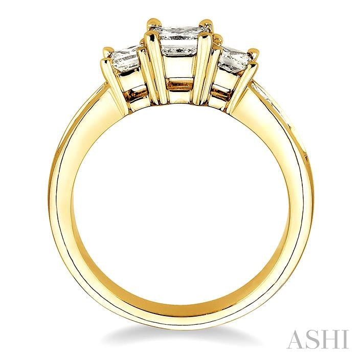 1 1/2 Ctw Nine Stone Princess Cut Diamond Engagement Ring in 14K Yellow Gold
