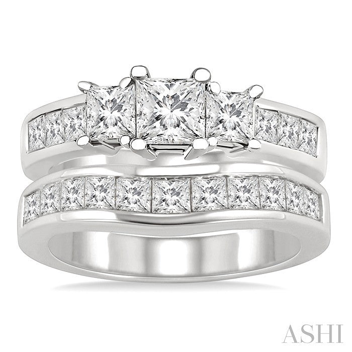 1 1/2 Ctw Diamond Wedding Set with 1 Ctw Princess Cut Engagement Ring and 1/2 Ctw Wedding Band in 14K White Gold