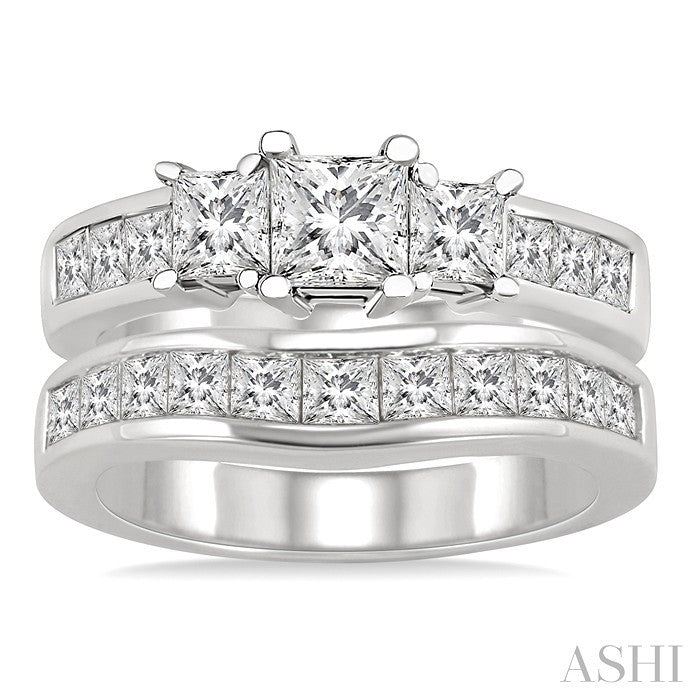 2 1/2 Ctw Diamond Wedding Set with 1 1/2 Ctw Princess Cut Engagement Ring and 1 Ctw Wedding Band in 14K White Gold