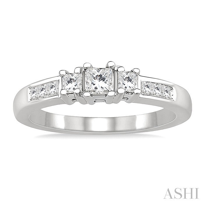 1/2 Ctw Nine Stone Princess Cut Diamond Engagement Ring in 14K White Gold