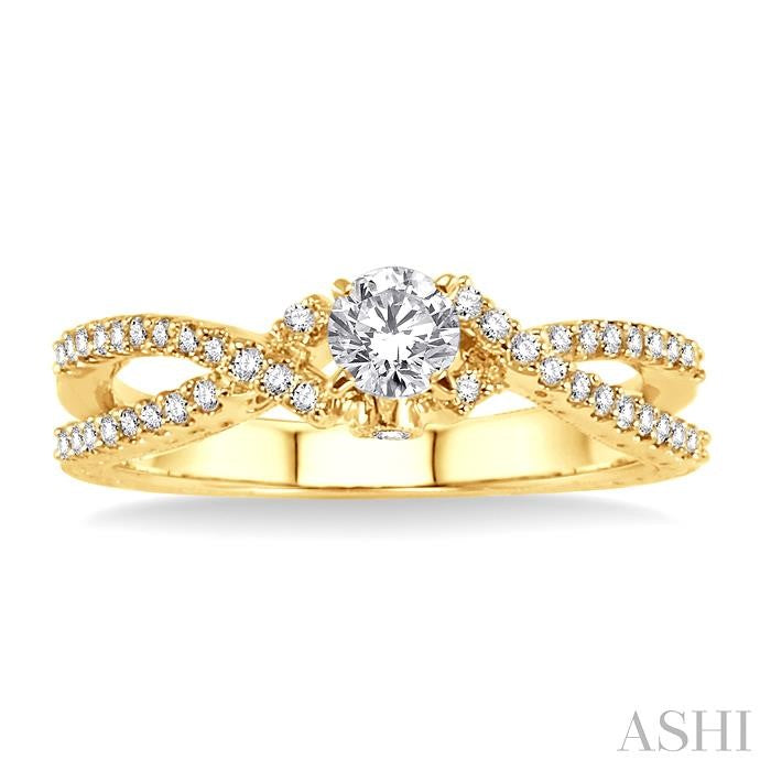 1/2 Ctw Diamond Engagement Ring with 1/4 Ct Round Cut Center Stone in 14K Yellow Gold