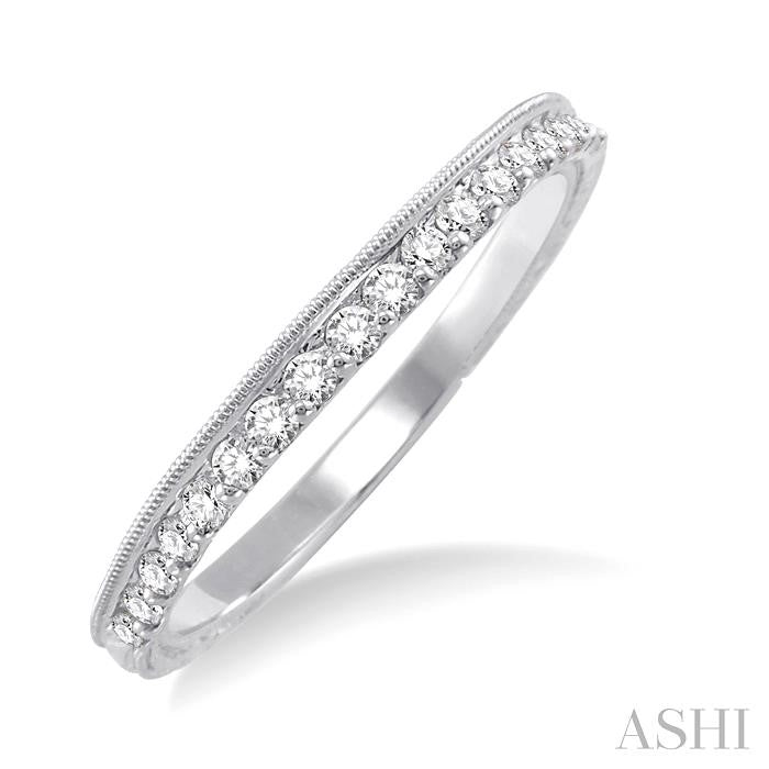 1/4 Ctw Round Cut Diamond Wedding Band in 14K White Gold