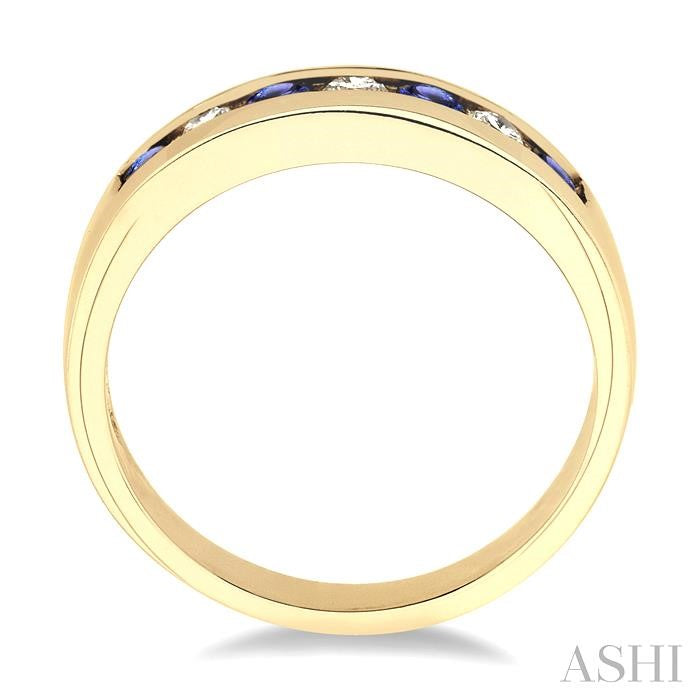 2.5 MM Round Cut Tanzanite and 1/5 Ctw Channel Set Round Cut Diamond Band in 14K Yellow Gold