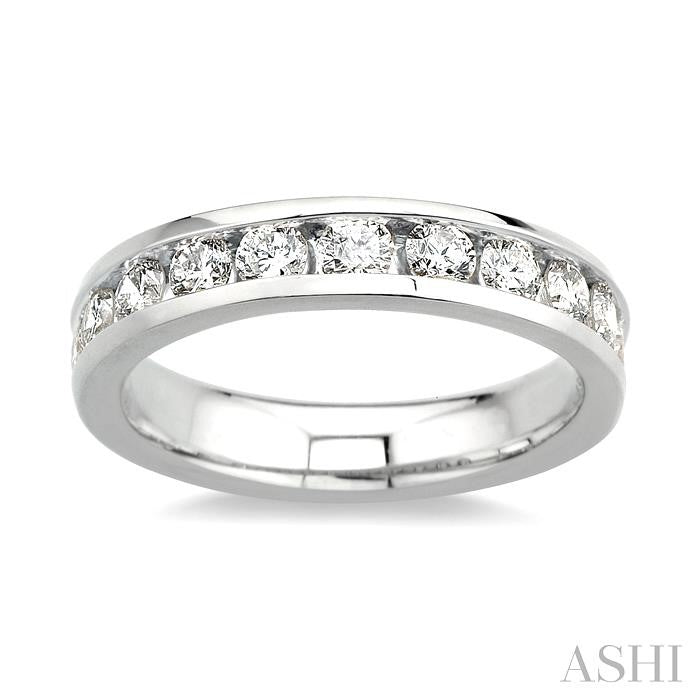 1 Ctw Round Cut Diamond Wedding Band in 14K White Gold