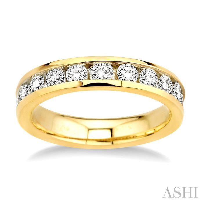 1 Ctw Round Cut Diamond Wedding Band in 14K Yellow Gold