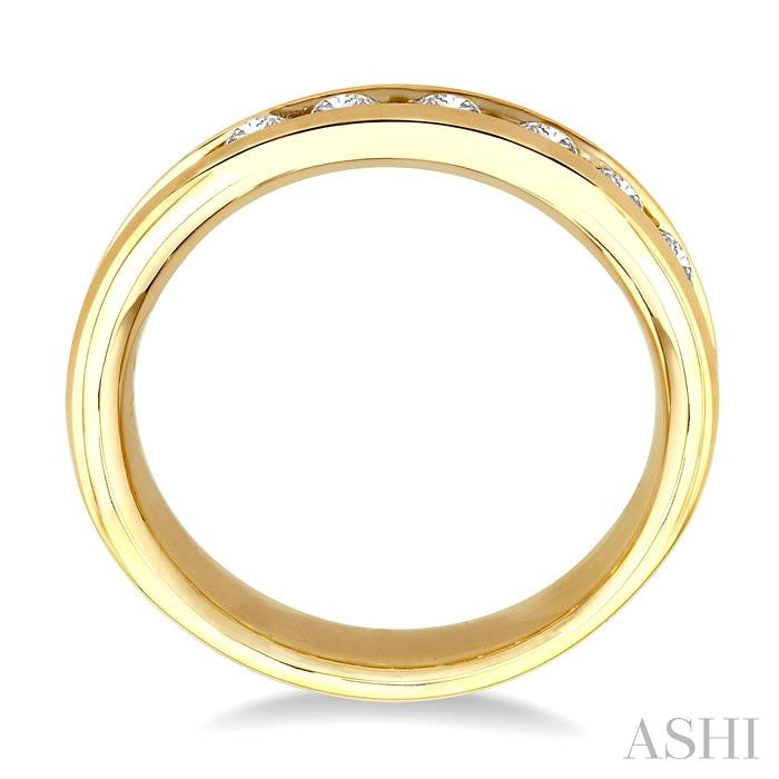 1 Ctw Round Cut Diamond Wedding Band in 14K Yellow Gold