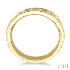1 Ctw Round Cut Diamond Wedding Band in 14K Yellow Gold