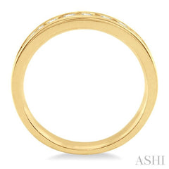 1/3 Ctw Round Cut Diamond Wedding Band in 14K Yellow Gold