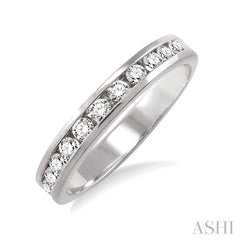 1/6 Ctw Round Cut Diamond Wedding Band in 14K White Gold