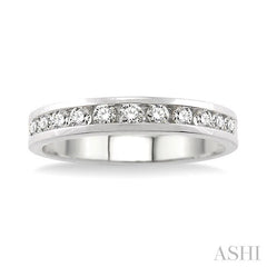 1/6 Ctw Round Cut Diamond Wedding Band in 14K White Gold