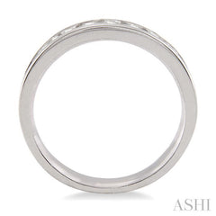 1/6 Ctw Round Cut Diamond Wedding Band in 14K White Gold