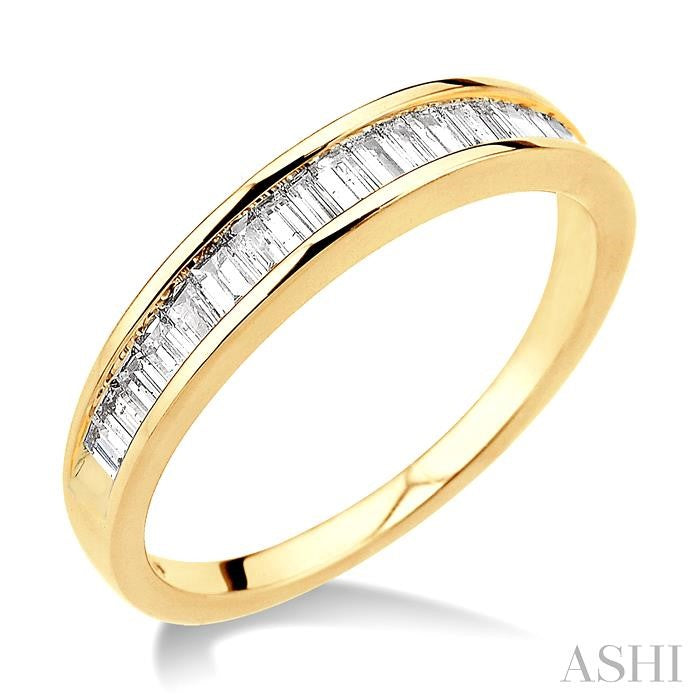 1/2 Ctw Channel Set Baguette Cut Diamond Wedding Band in 14K Yellow Gold