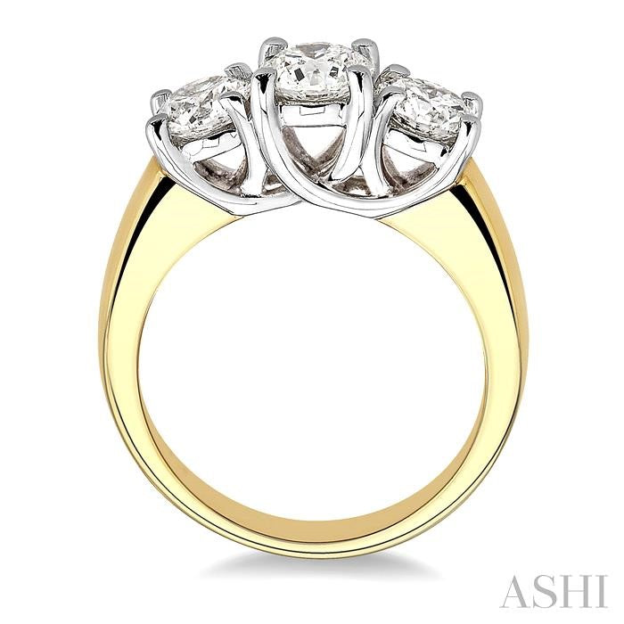 1 1/2 Ctw Three Stone Round Cut Diamond Ring in 14K Yellow and White Gold