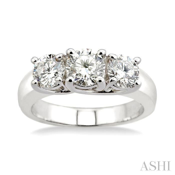 1 1/2 Ctw Three Stone Round Cut Diamond Ring in 14K White Gold
