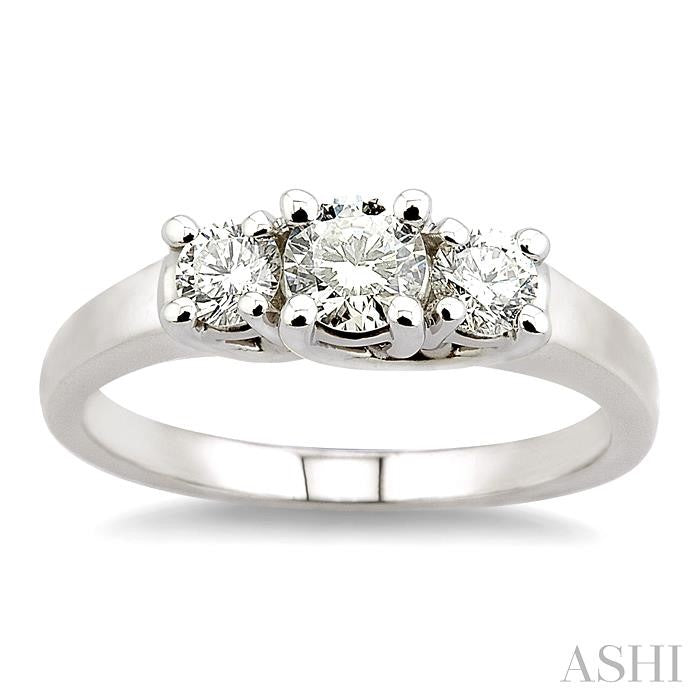 3/4 Ctw Three Stone Round Cut Diamond Ring in 14K White Gold