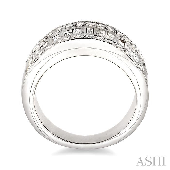 3/4 Ctw Diamond Band in 14K White Gold