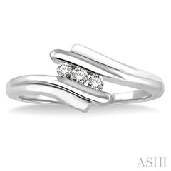 1/10 Ctw Three Stone Round Cut Diamond Band in 14K White Gold