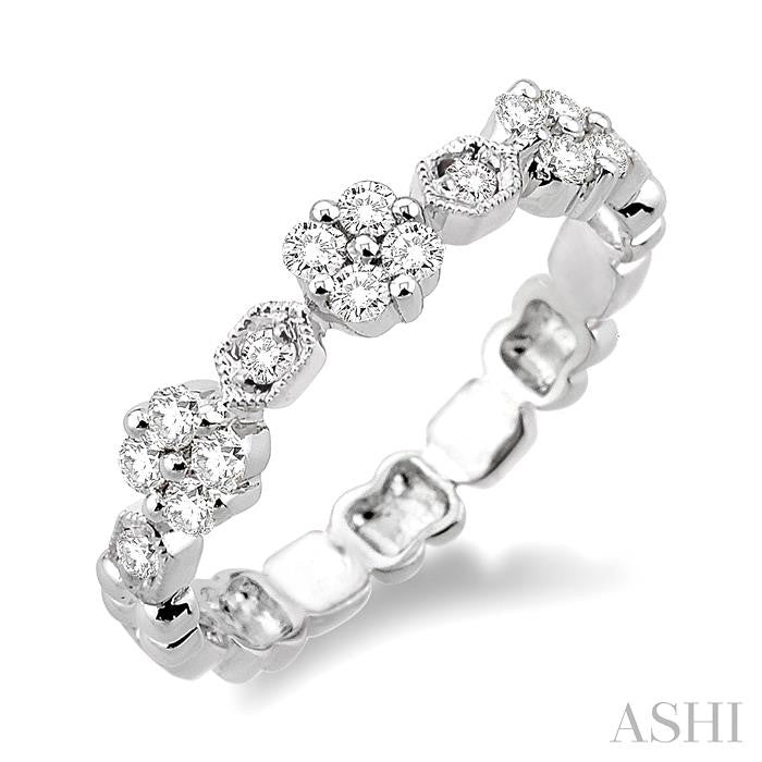 1/3 Ctw Round Cut Diamond Band in 14K White Gold