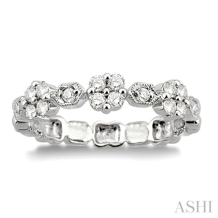 1/3 Ctw Round Cut Diamond Band in 14K White Gold